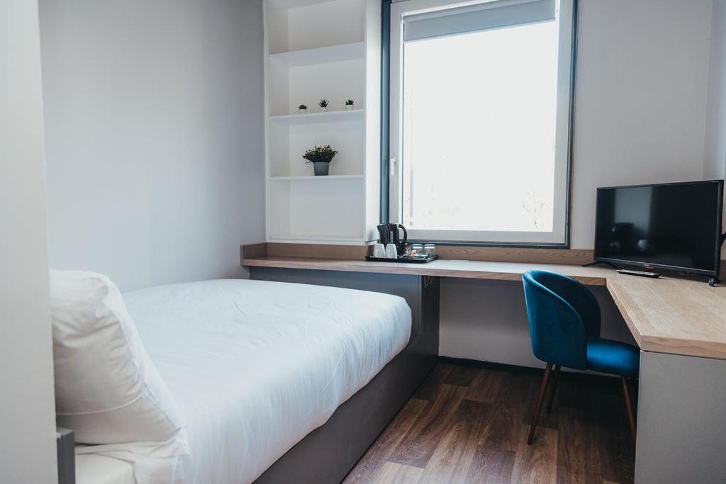Quarter By The Warren Collection 4* Belfast